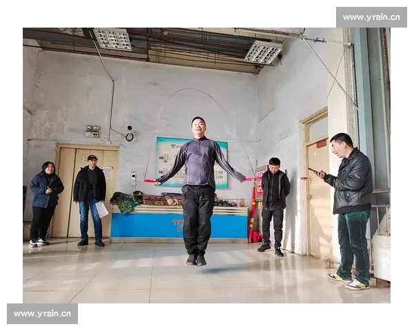 28名选手激烈角逐跳绳比赛 赛场精彩瞬间不容错过